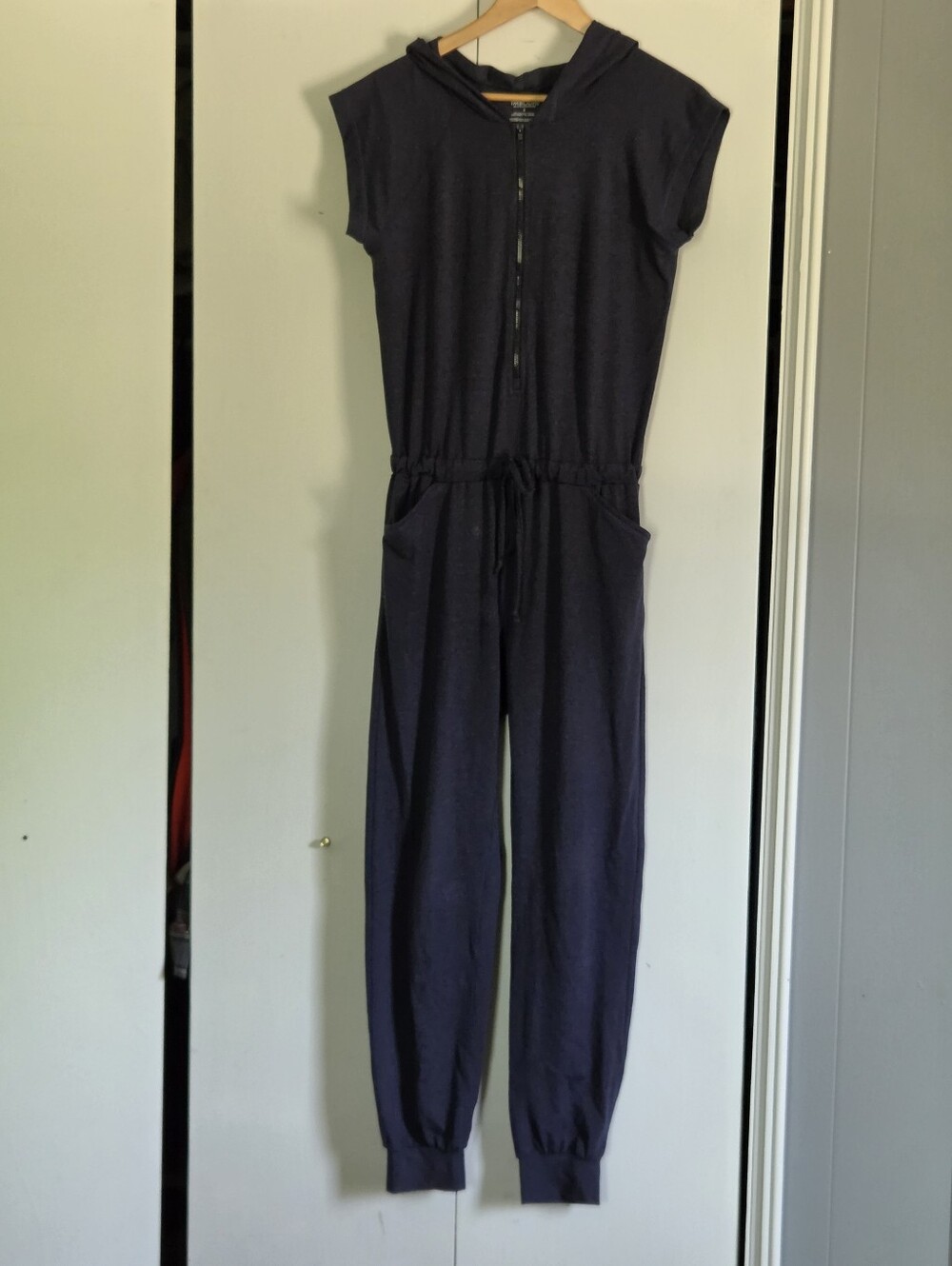 Imbodhi Sleeveless Hooded Navy Jumpsuit with Drawstring Waist